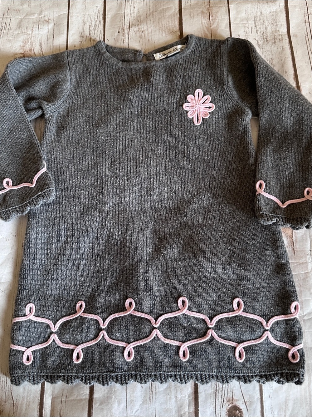 Jillian’s closet Gray & pink knit sweater dress
